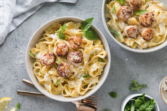 Creamy Lemon Scallop Pasta