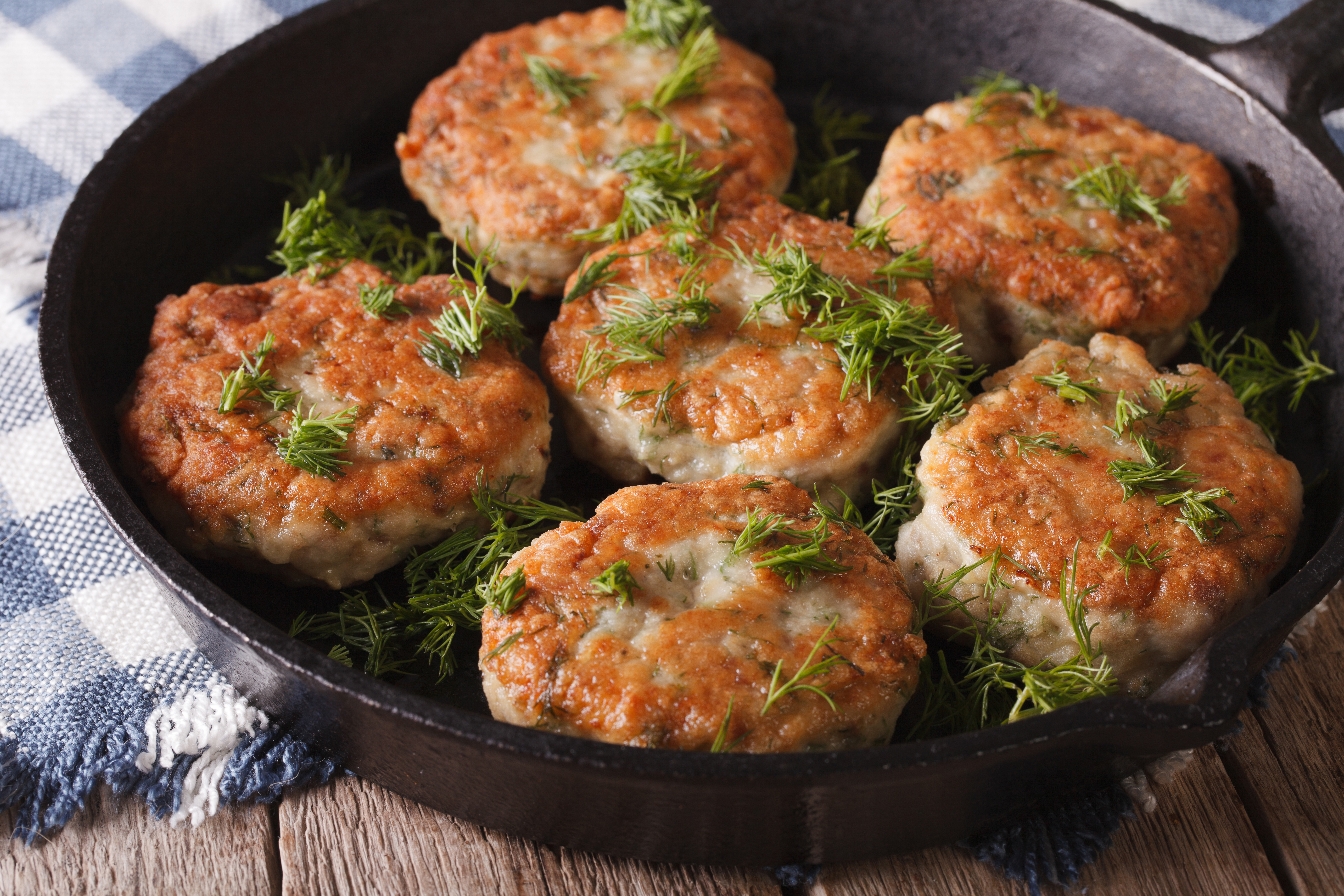 Delicious,Fish,Cakes,With,Dill,Closeup,In,A,Pan,On