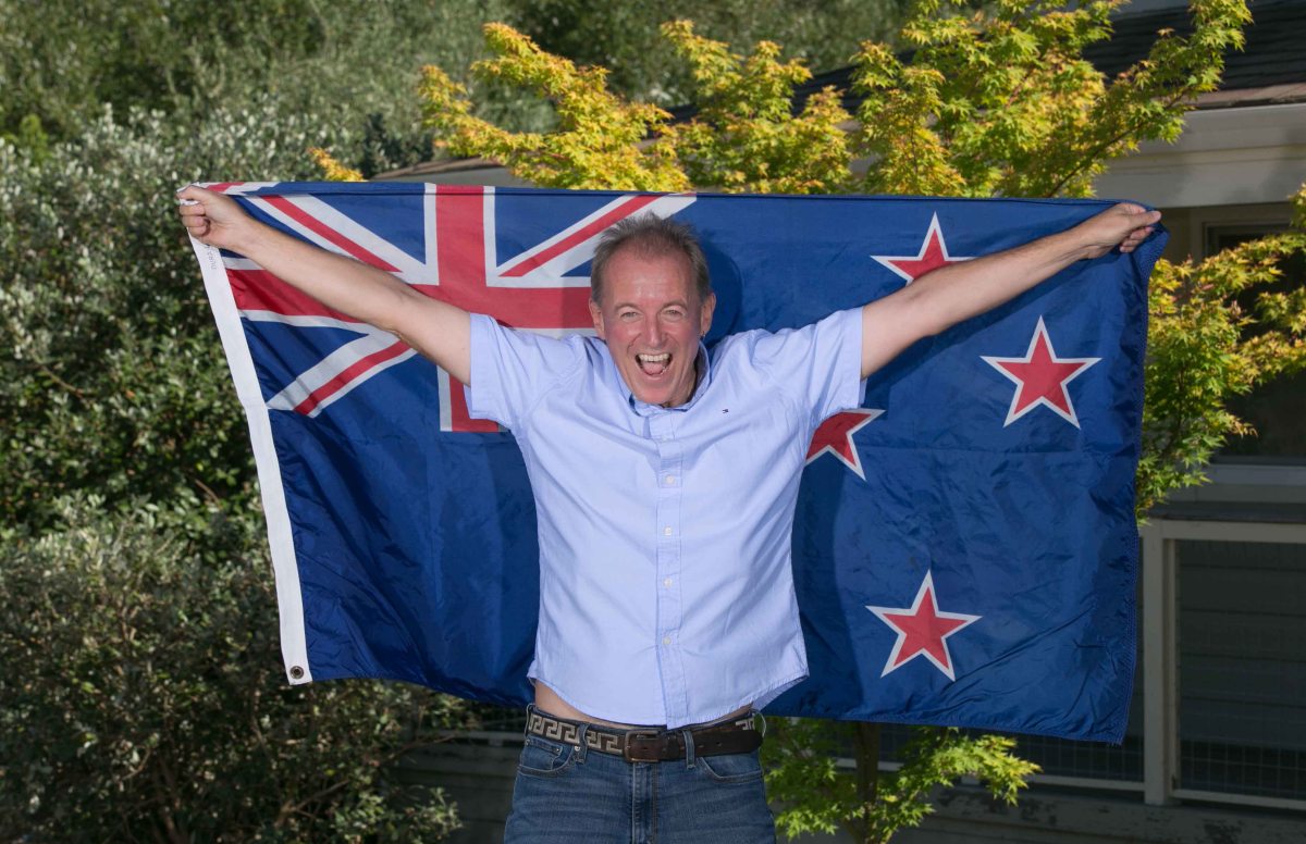 Photo Nick with NZ flag